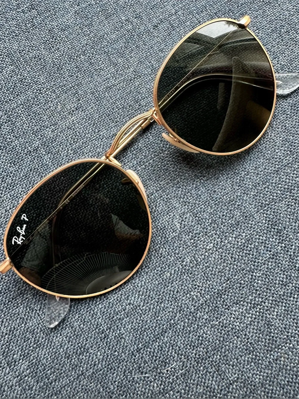 Ray-Ban Round Metal Gold Frame Polarized Sunglasses